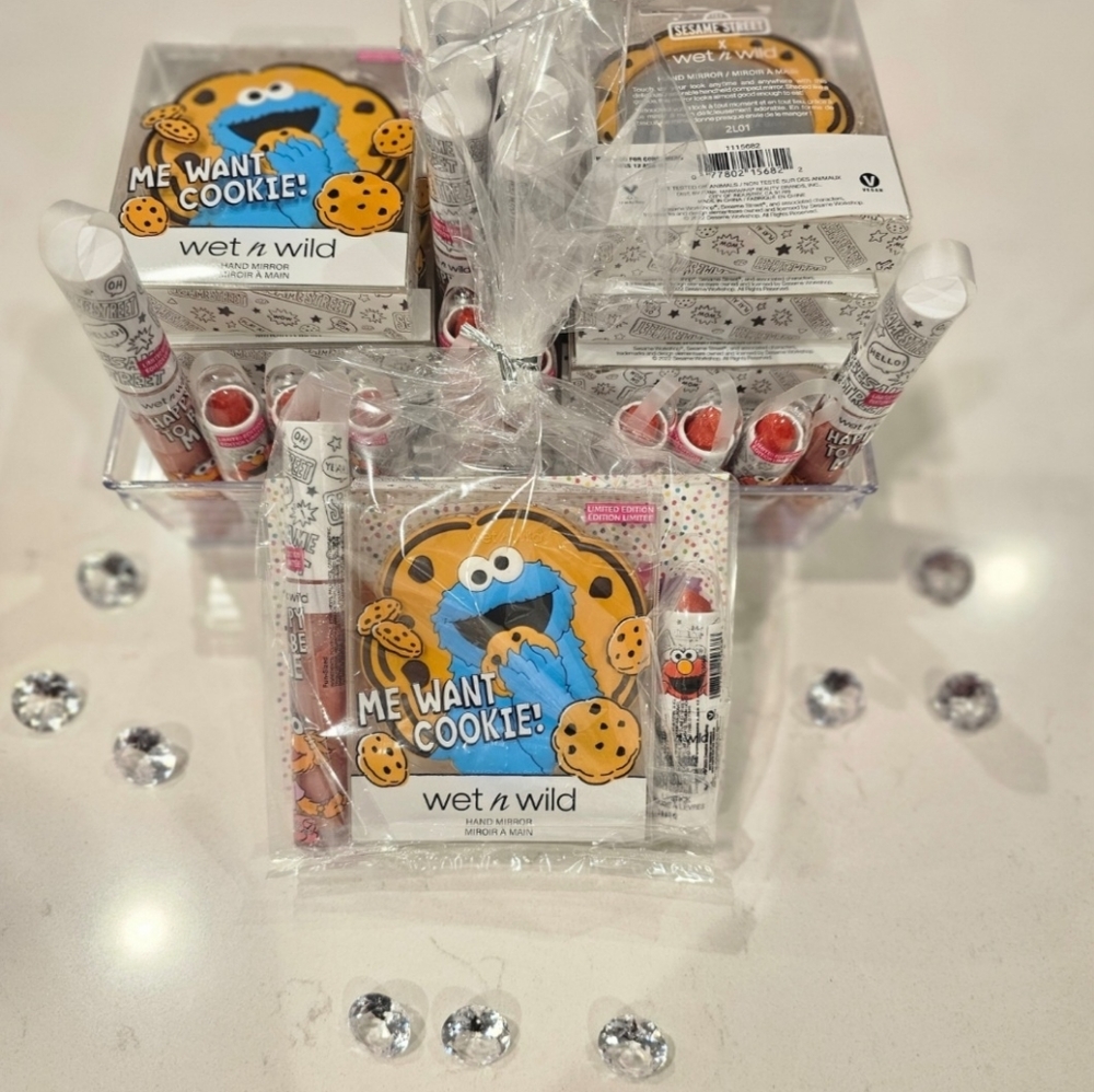 Meet your Posher, ClassyByDefault